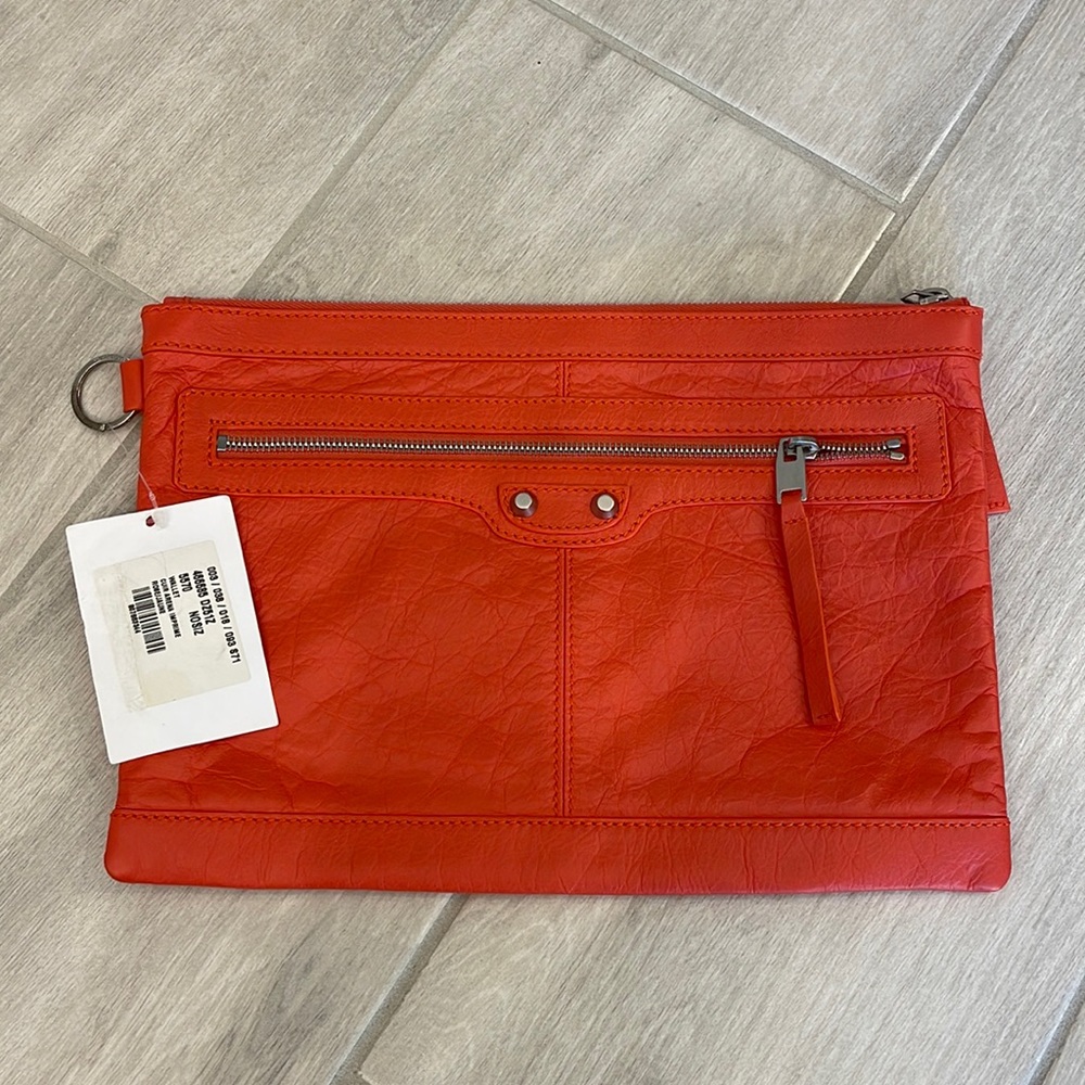 BALENCIAGA CLUTCH NEW WITH TAGS